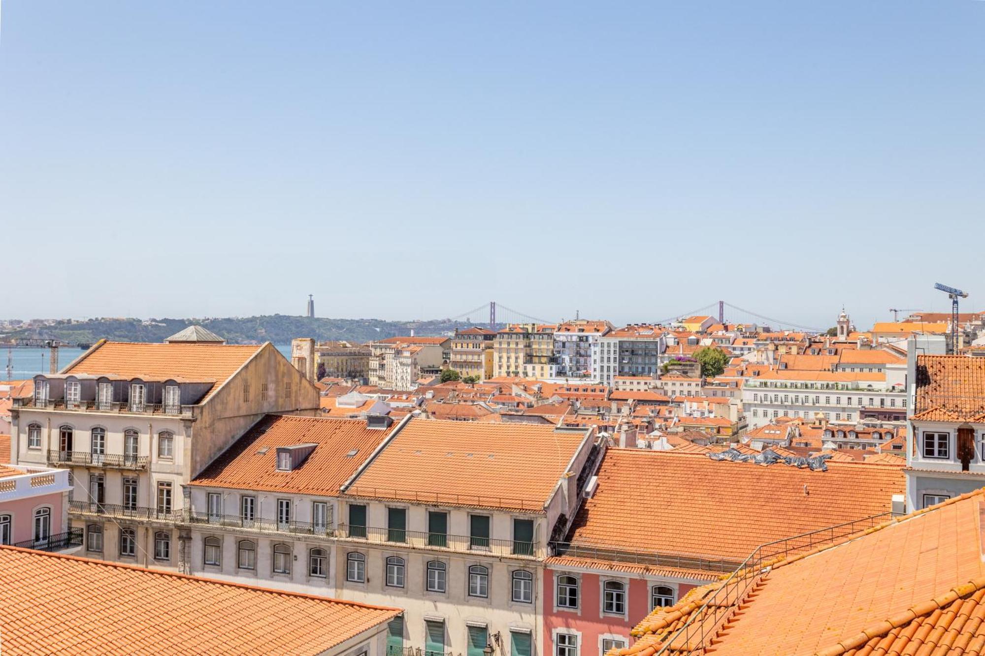Gralhas Suites Lisbon Exterior photo